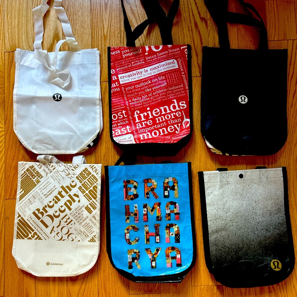 Lululemon shopping bags